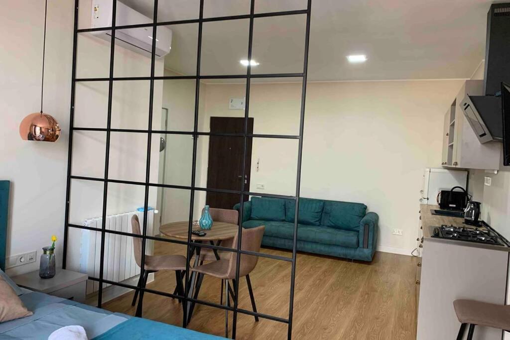Geverse Apartment Batumi Exterior photo